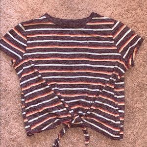 Striped T-shirt with adjustable front knot
